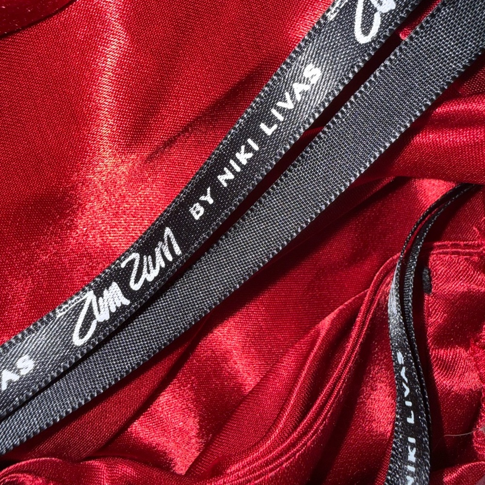 Zum Zum by Niki Livas Vibrant Red Party Gown - Picture 2 of 10